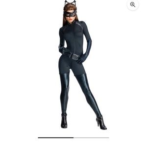 I’m looking for this in a medium!!!